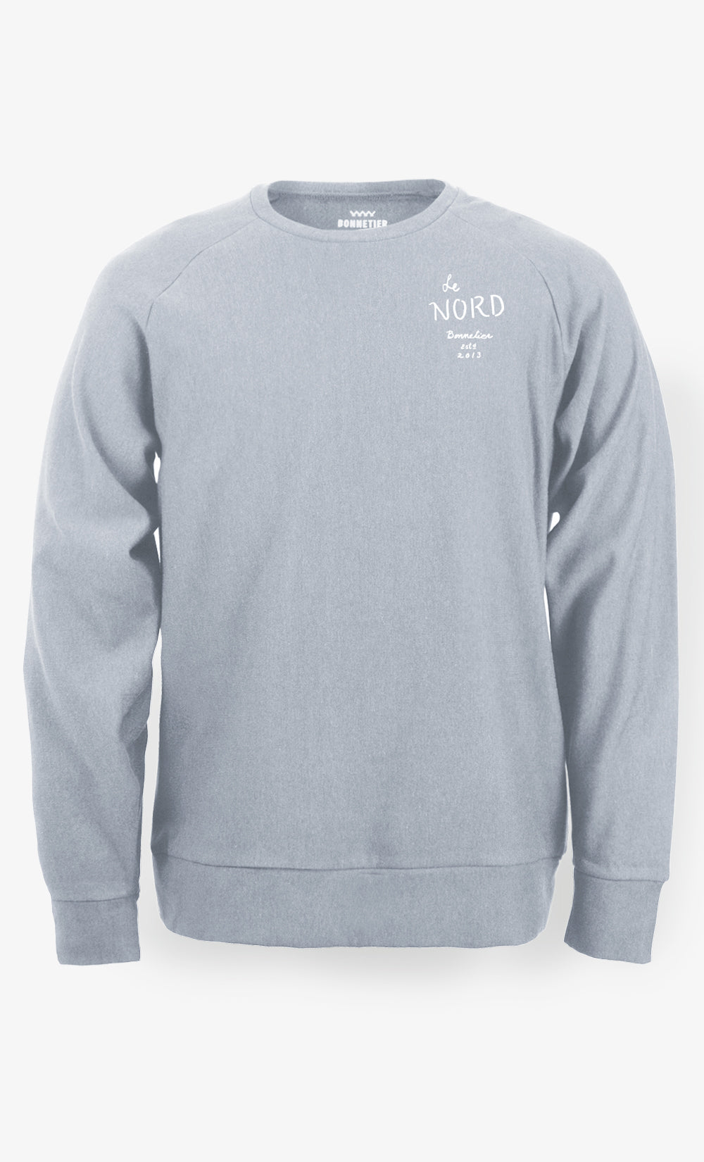 Chandail gris à manches longues pour homme en jersey doux, coupe régulière, fabriqué au Canada avec imprimé "Le Nord" discret sur la poitrine.